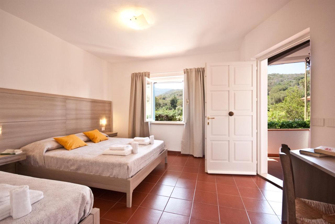 B&B La Casa degli Ulivi Procchio  Esterno foto